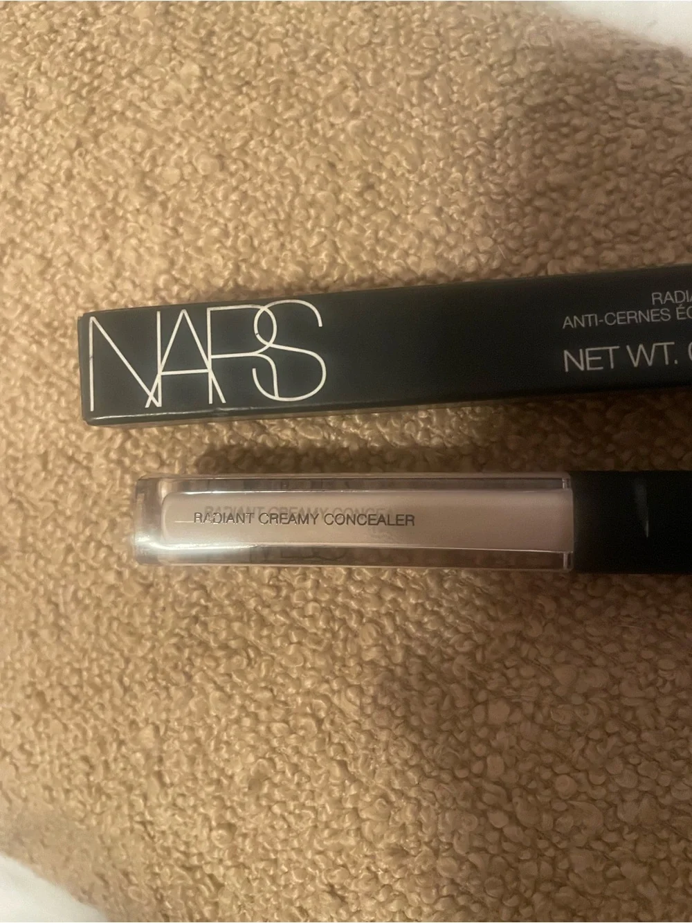 NARS Radiant Creamy Concealer Light 1 CHANTILLY- Black Packaging with White Logo